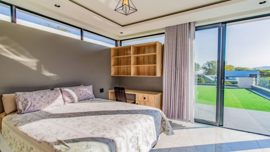 6 Bedroom Property for Sale in The Islands Estates North West
